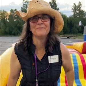 Meet your Posher, Christine